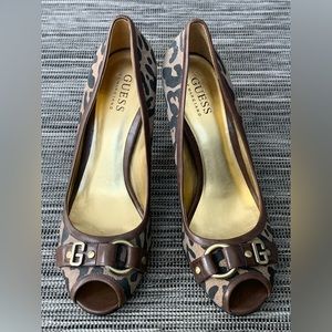 Guess by Marciano pumps